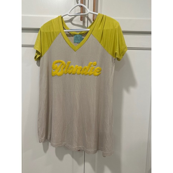 Judith March Blondie T-Shirt Top V-Neck Short Sleeve Yellow Beige Small - Picture 1 of 6